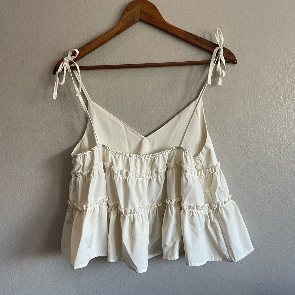 Ivory spaghetti straps top. Size XS. - Picture 2 of 3